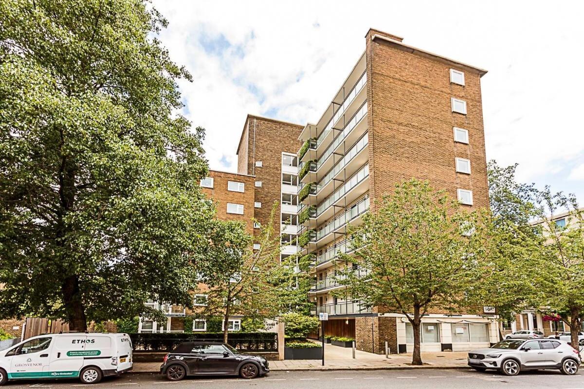 Sunny Belgravia Apartment With A Balcony London Exterior photo